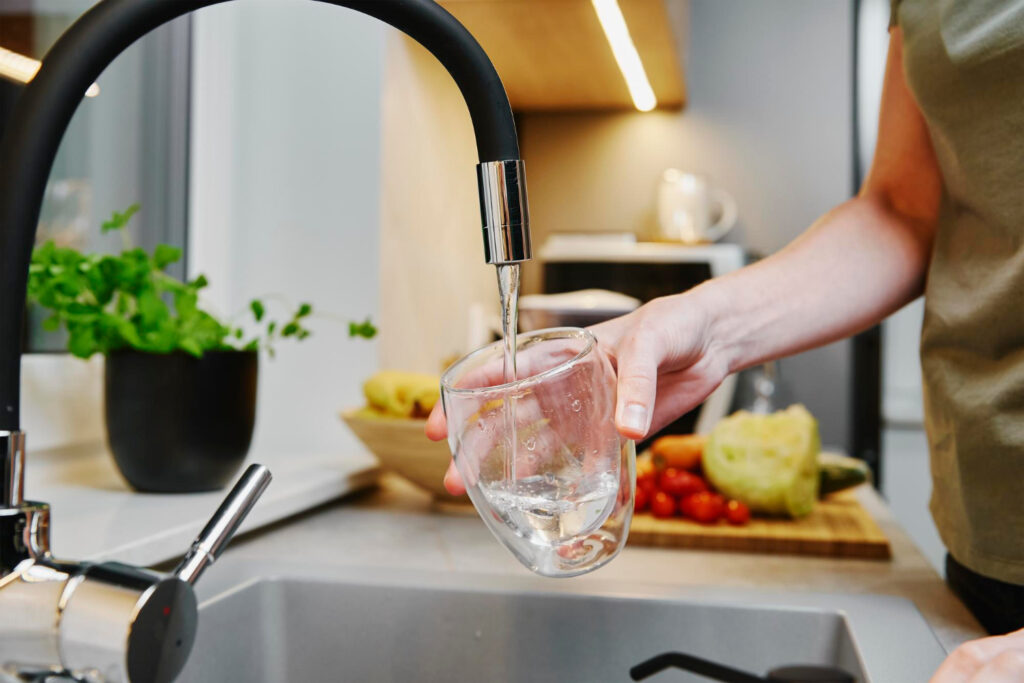 Filling cup with water